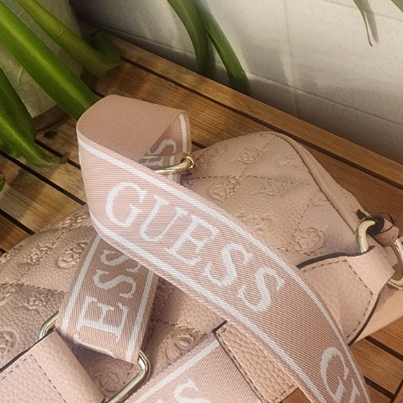 GUESS Sling bag - Picture 2 of 8